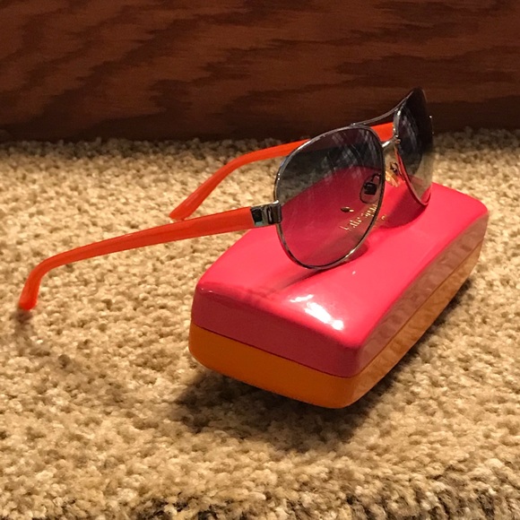 kate spade ♠️ Sunnies - Picture 3 of 8